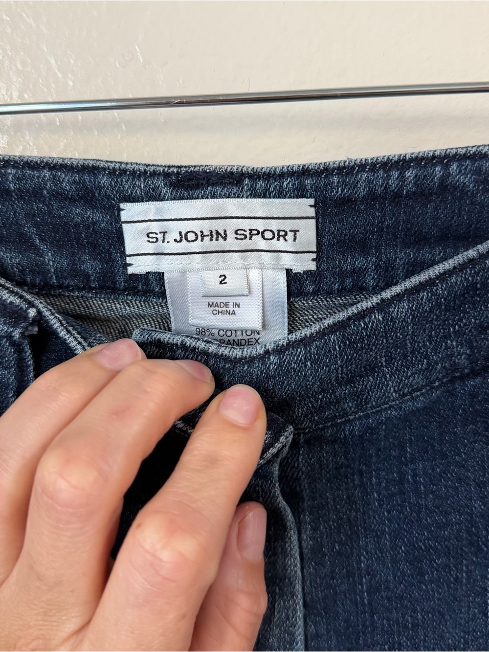 Vintage St. John Sport High Rise Straight Leg Blue Denim Jeans Size2 Gold Button - Picture 5 of 13